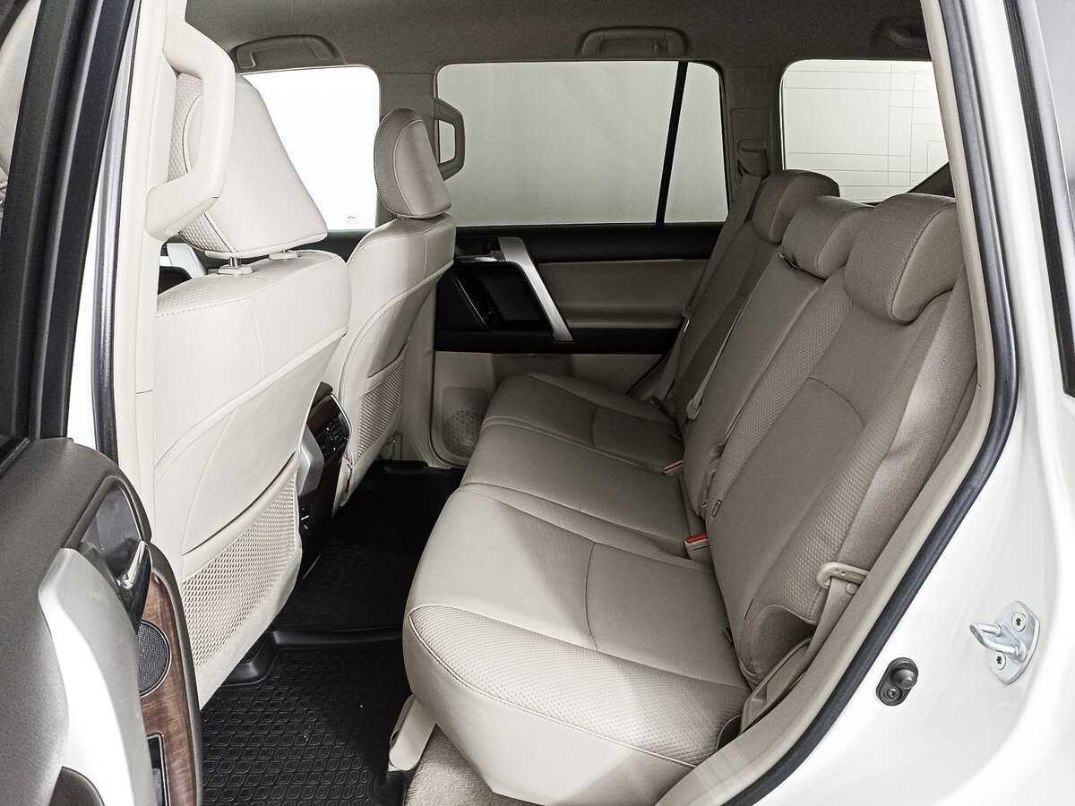 Toyota Land Cruiser Prado, 2013 - 280 738 км. | Фото №8