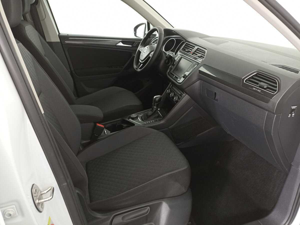 Volkswagen Tiguan, 2017 Фото №9