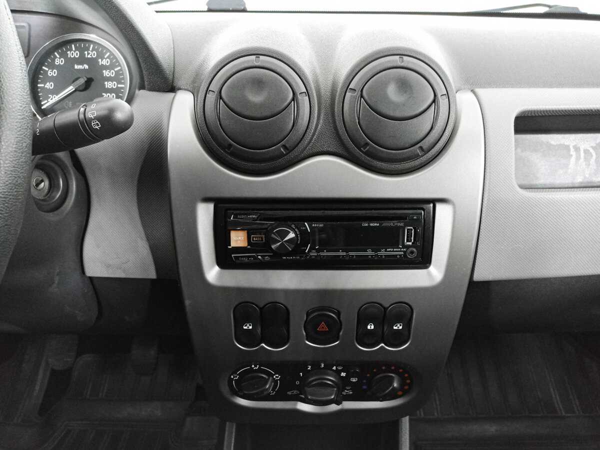 Renault Sandero, 2014 Фото №12