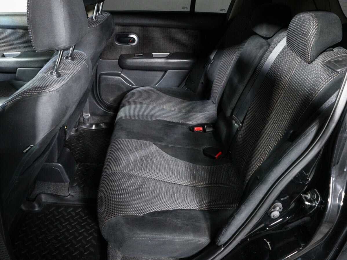 Nissan Tiida, 2013 Фото №8