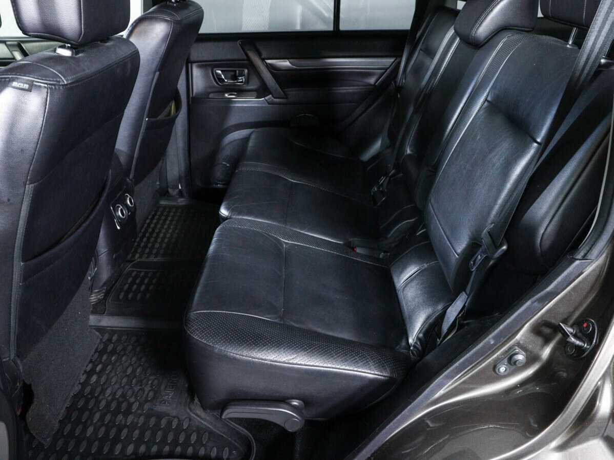 Mitsubishi Pajero, 2010 - 171 475 км. | Фото №8