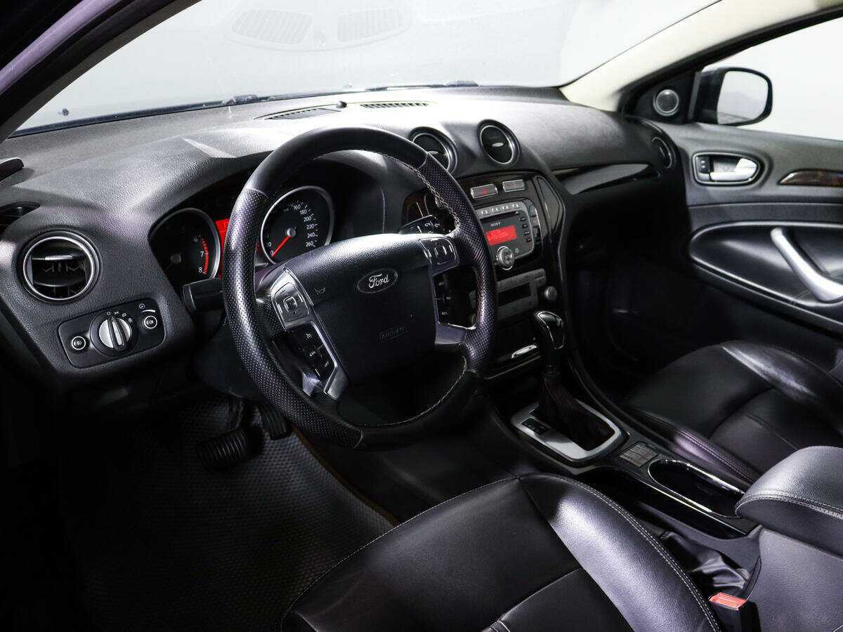 Ford Mondeo, 2010 Фото №12