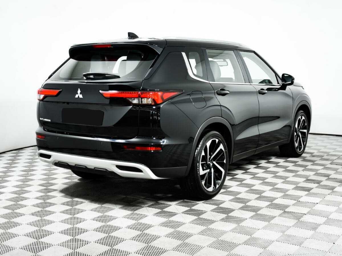 Mitsubishi Outlander, 2022 - 3 750 км. | Фото №5