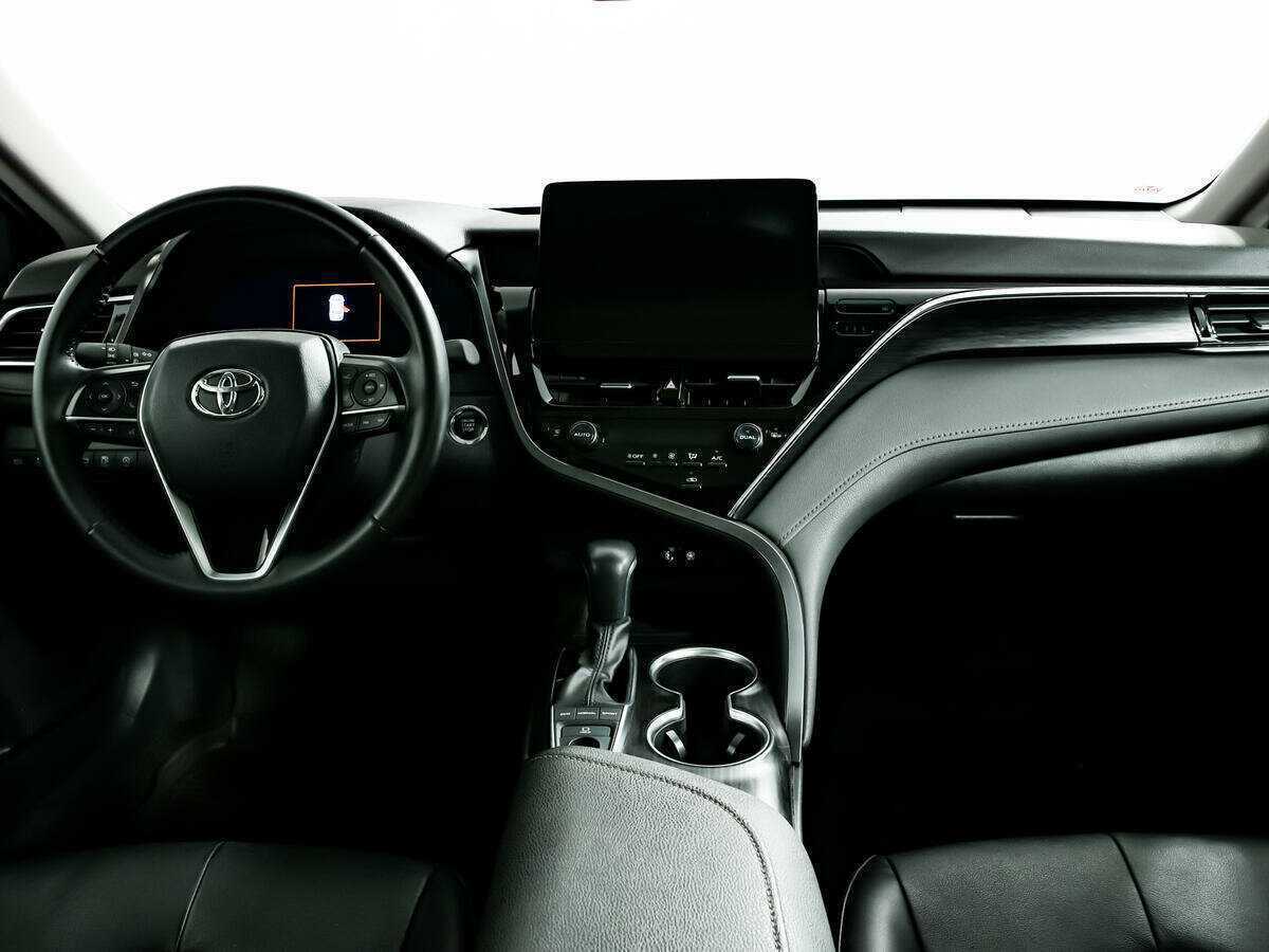 Toyota Camry, 2022 Фото №11