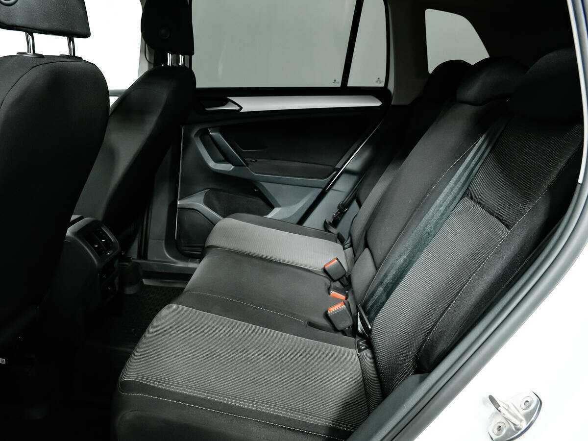 Volkswagen Tiguan, 2021 Фото №12