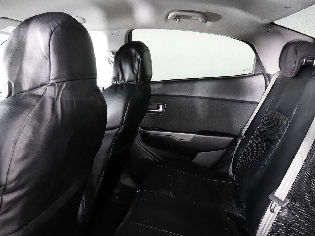 Kia Rio, 2017 Фото №12