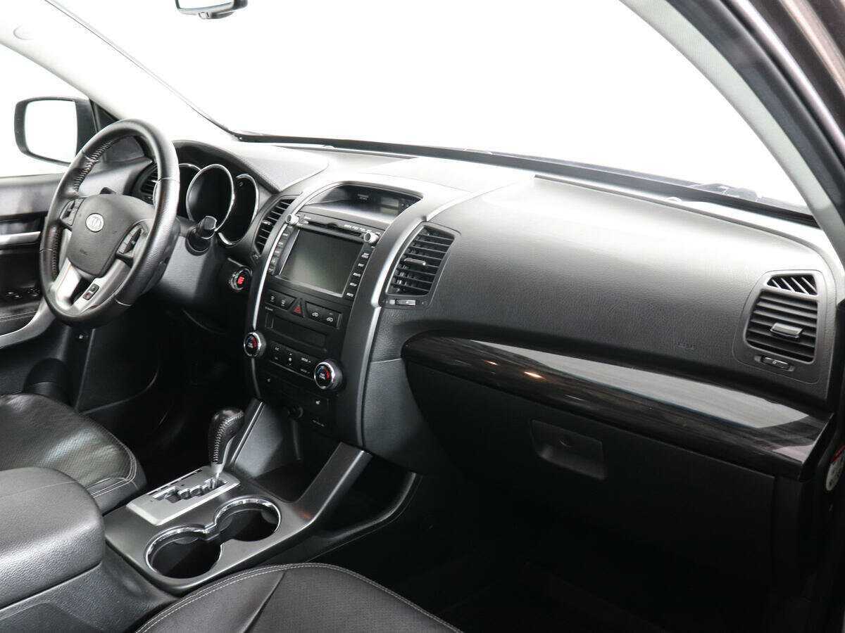 Kia Sorento, 2011 Фото №10