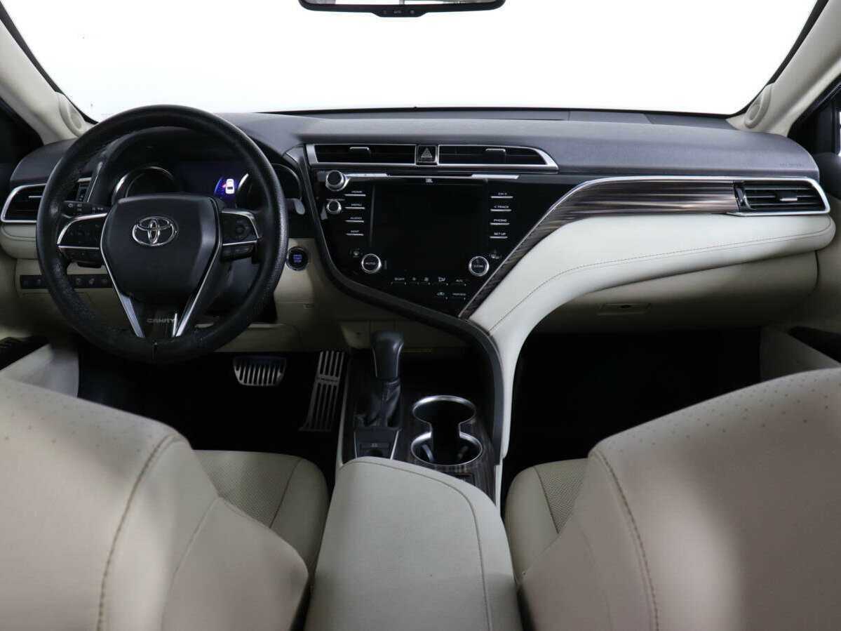 Toyota Camry, 2019 Фото №11