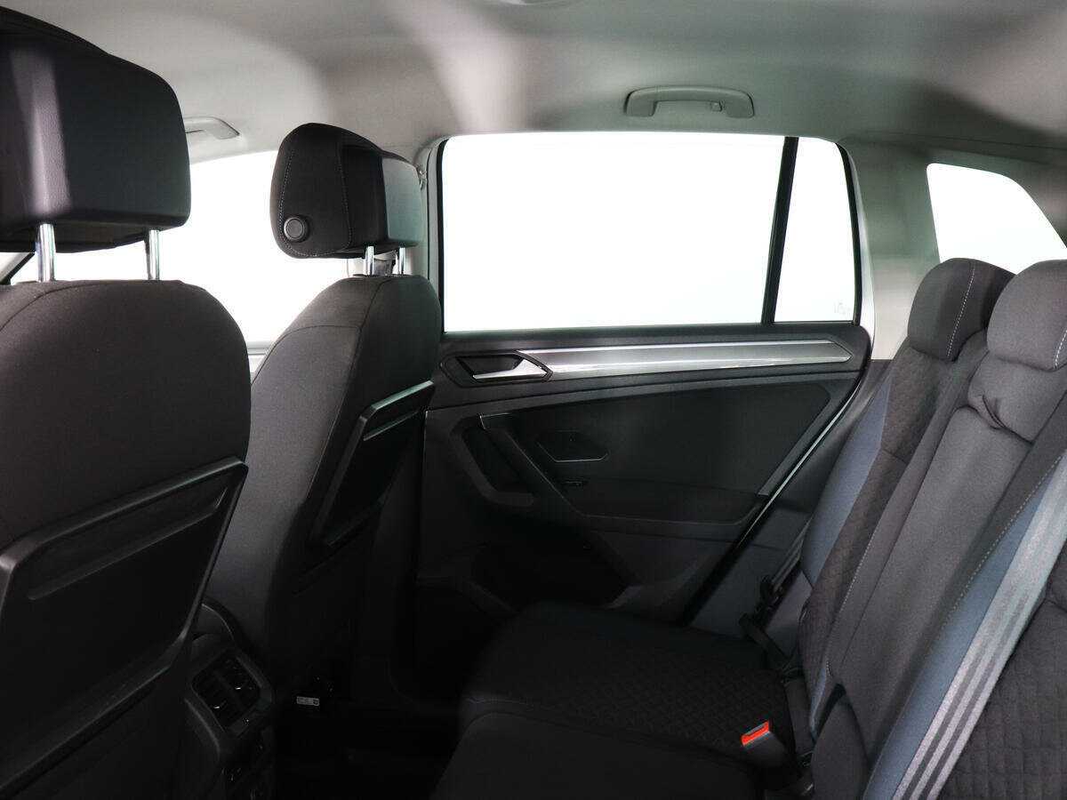 Volkswagen Tiguan, 2019 Фото №12