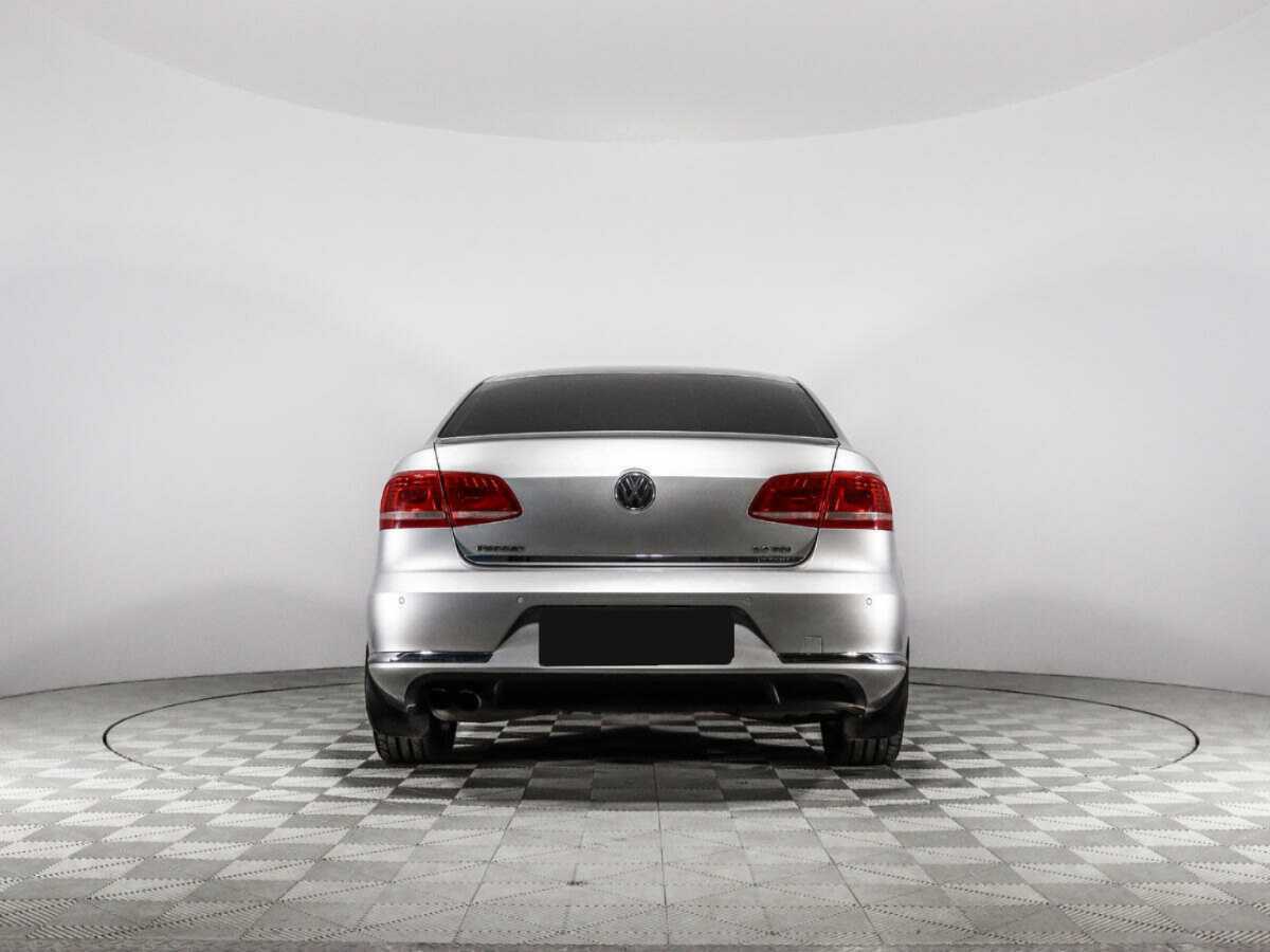 Volkswagen Passat, 2011 Фото №6