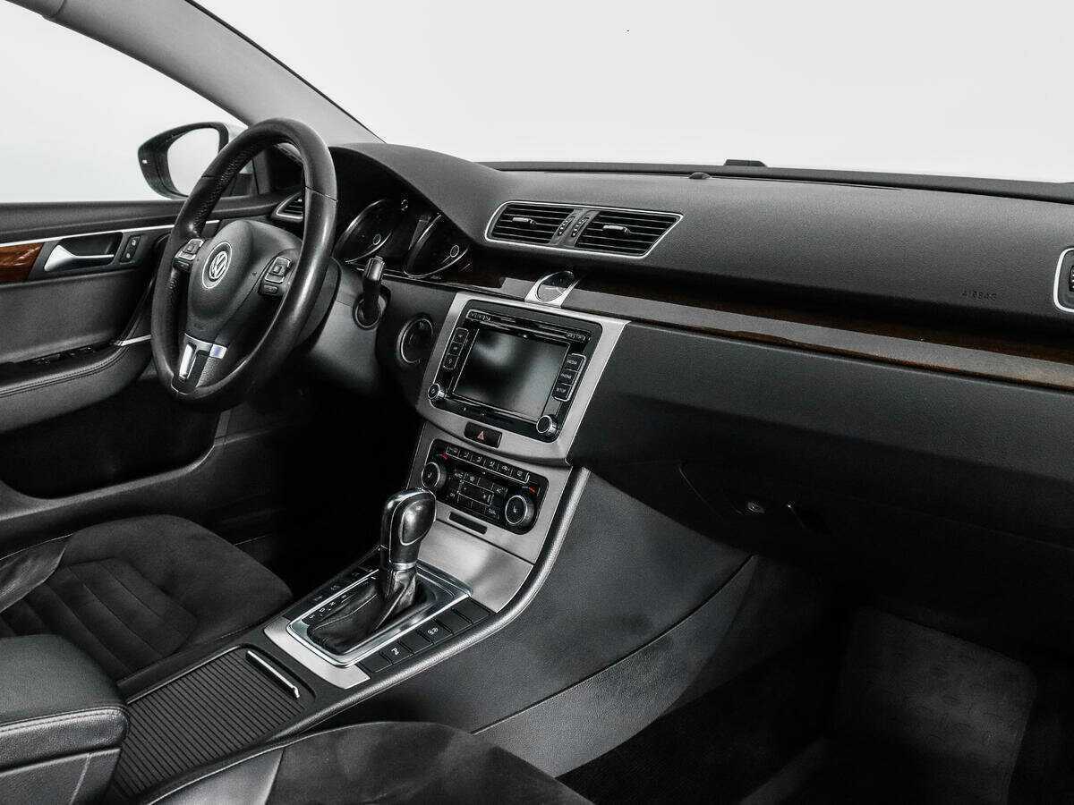 Volkswagen Passat, 2011 Фото №12