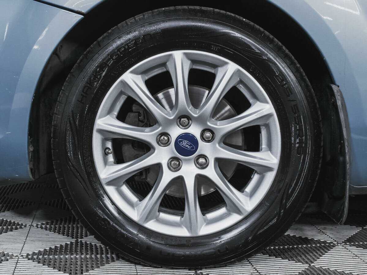 Ford Focus, 2010 Фото №16