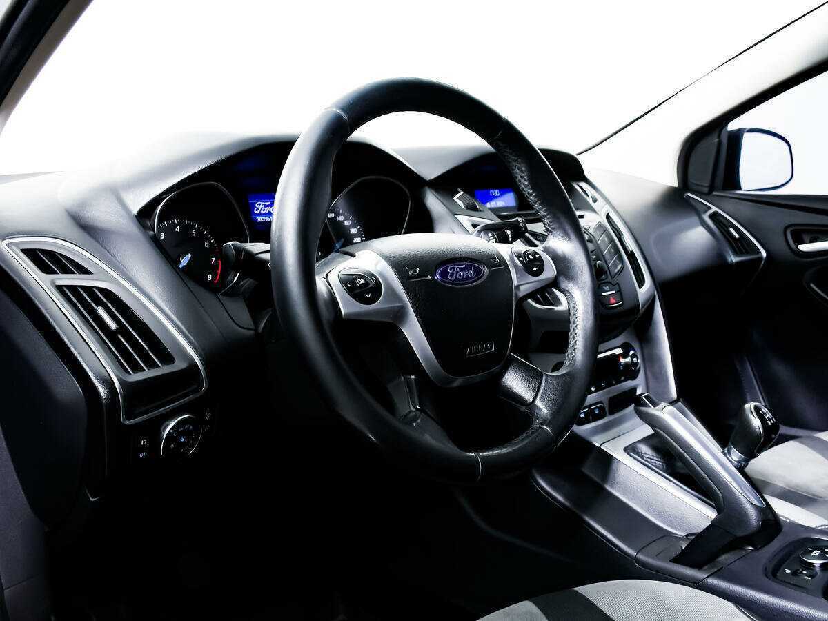 Ford Focus, 2011 Фото №13