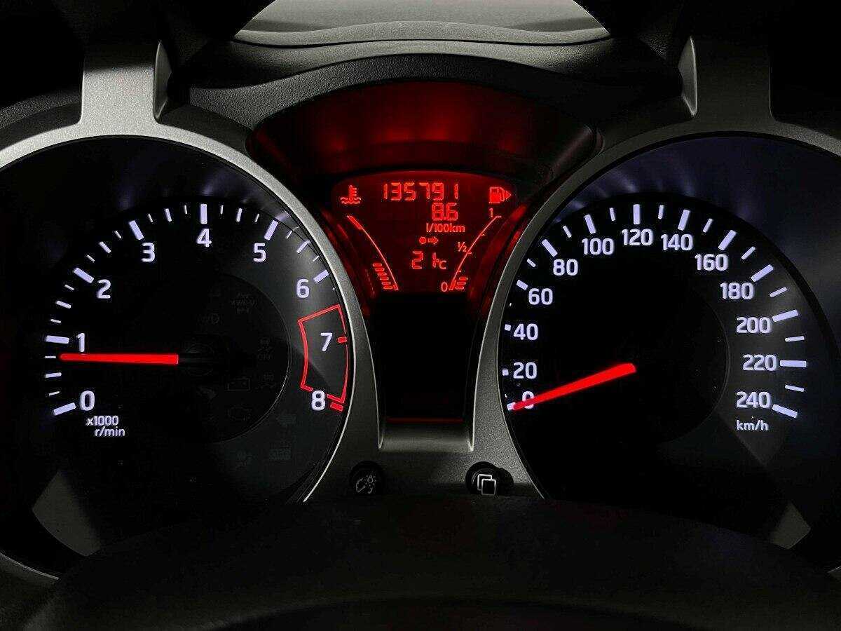 Nissan Juke, 2011 Фото №9