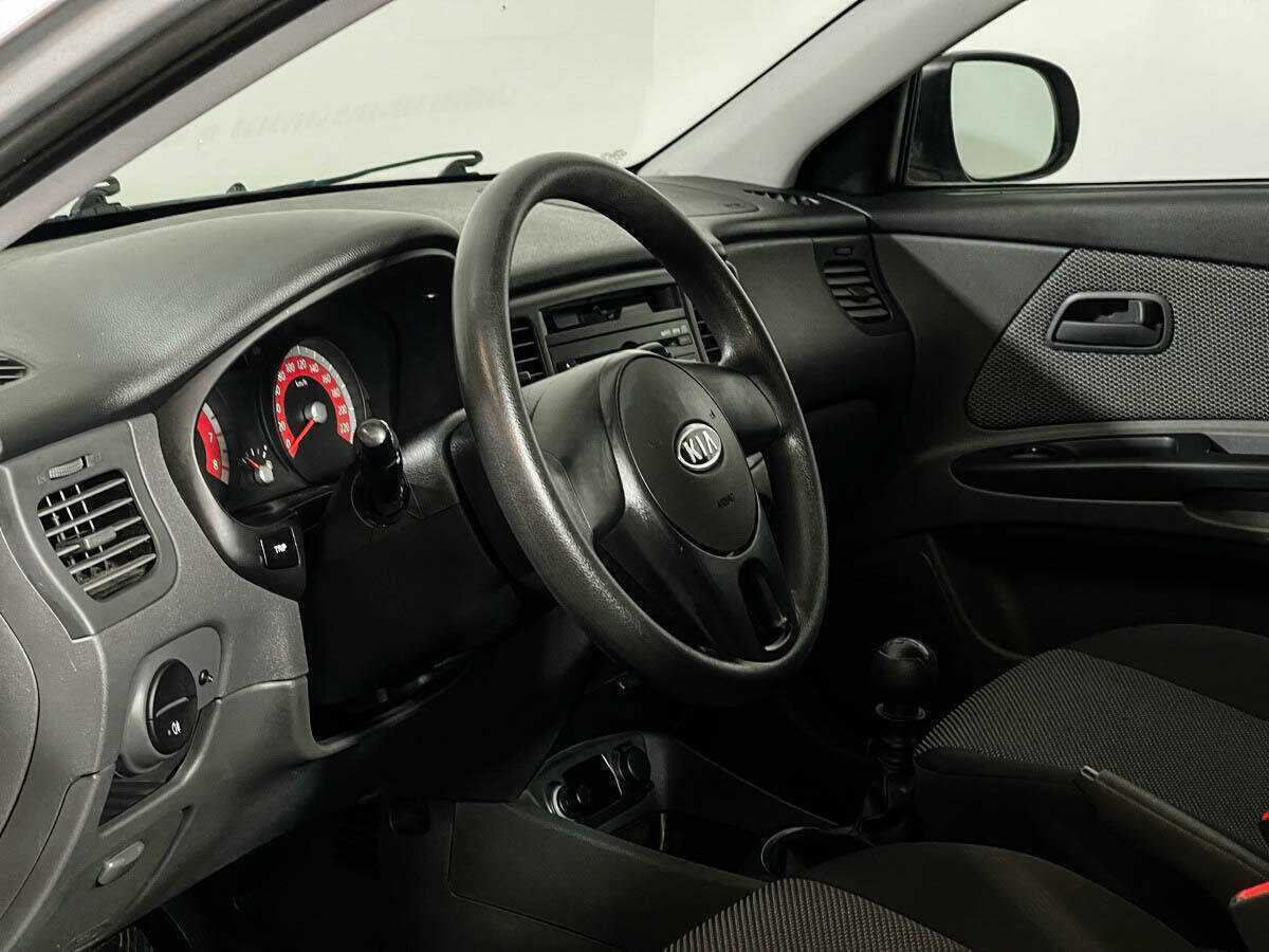 Kia Rio, 2011 Фото №10