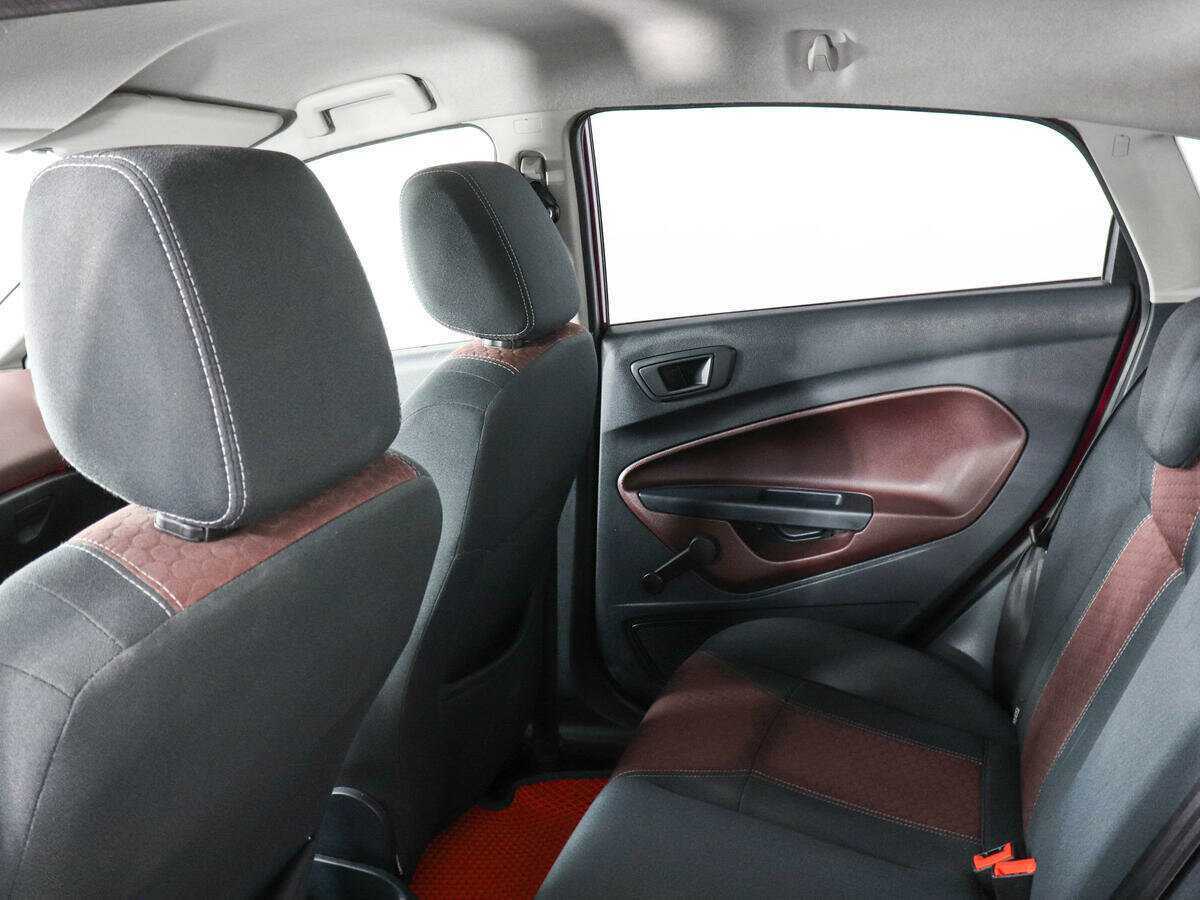 Ford Fiesta, 2010 Фото №8