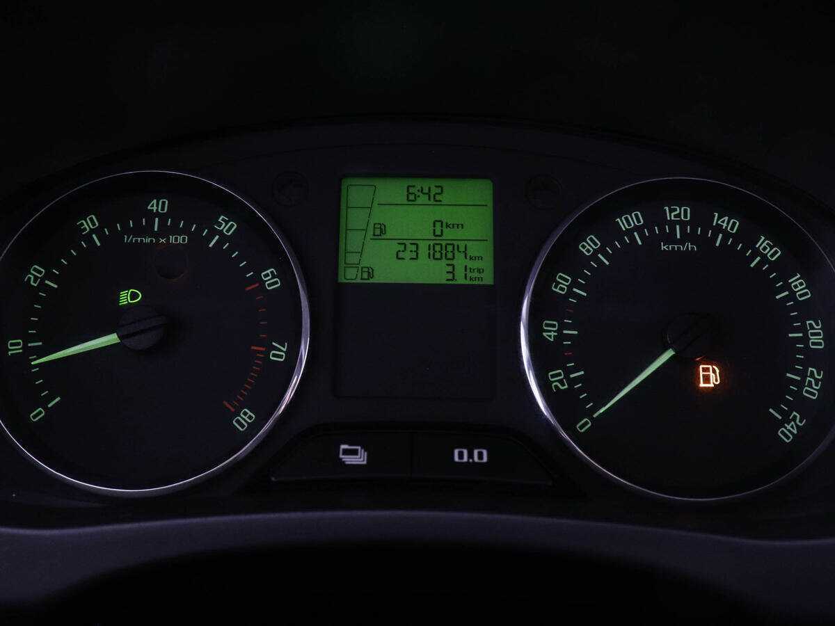 Skoda Fabia, 2011 Фото №6