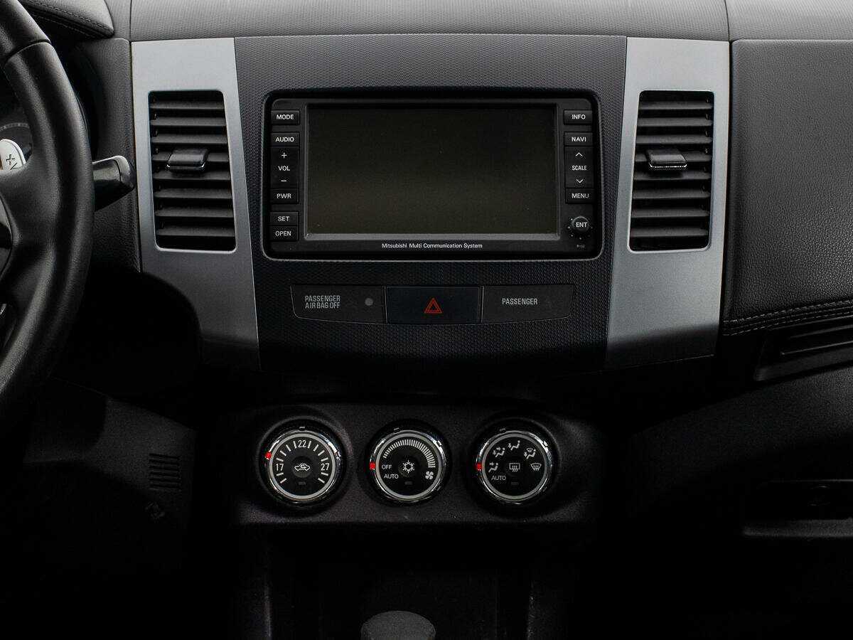 Mitsubishi Outlander, 2010 Фото №17