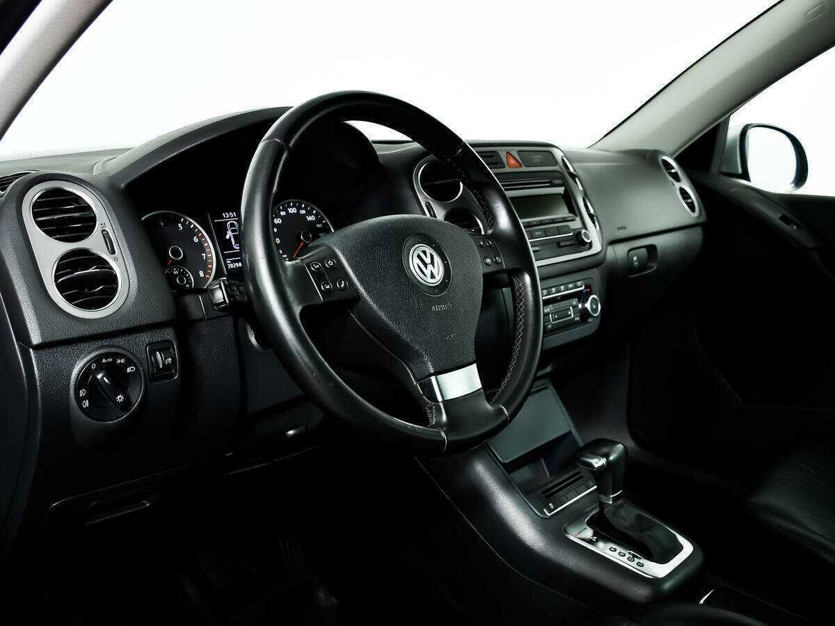 Volkswagen Tiguan, 2010 Фото №11