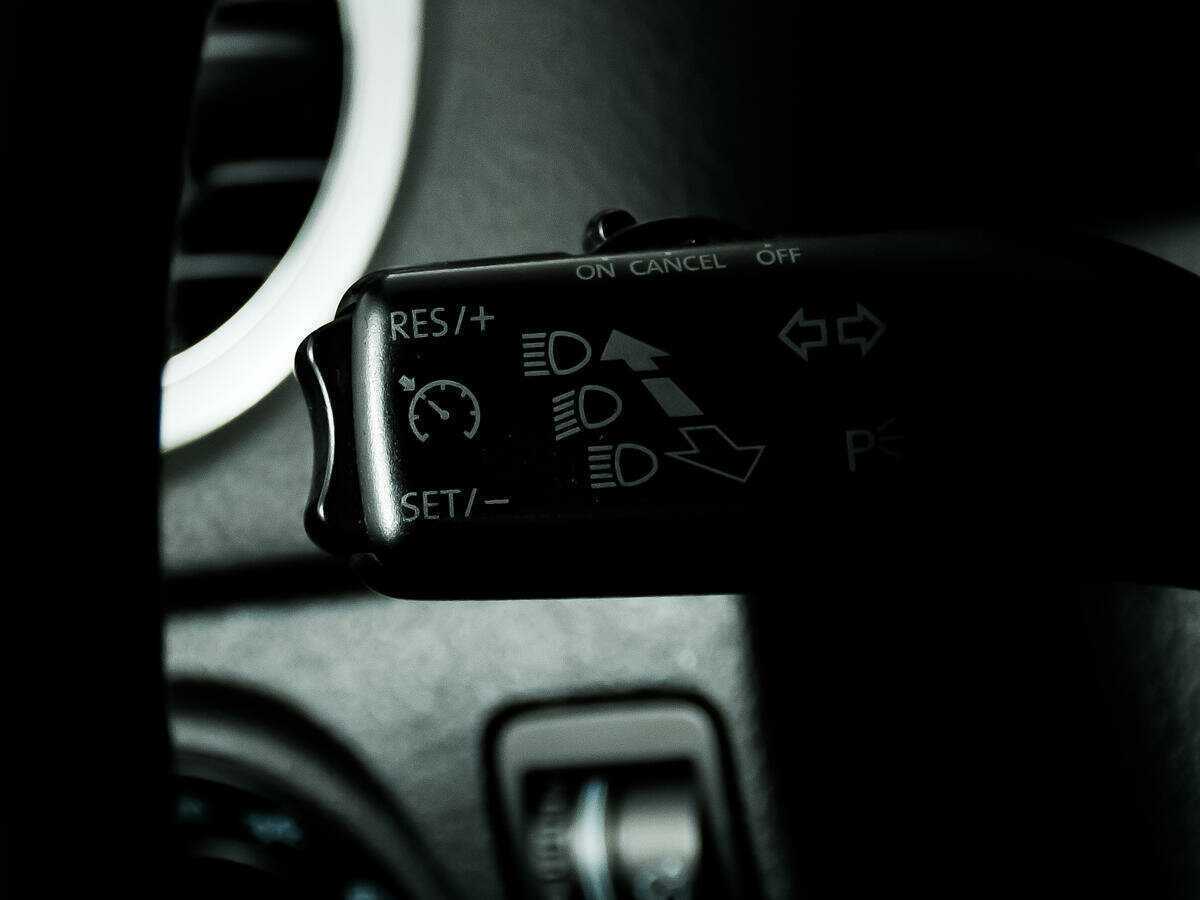 Volkswagen Tiguan, 2010 Фото №14