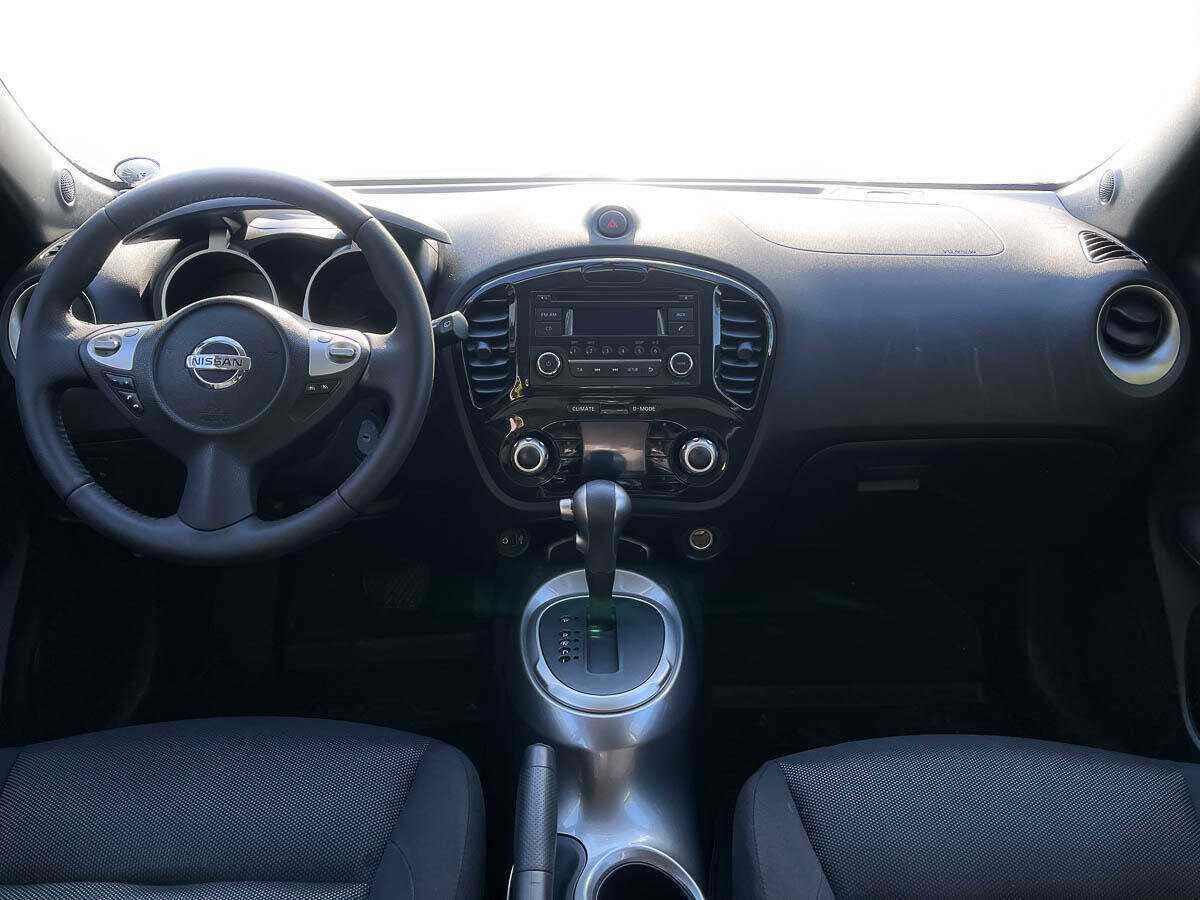 Nissan Juke, 2011 Фото №13