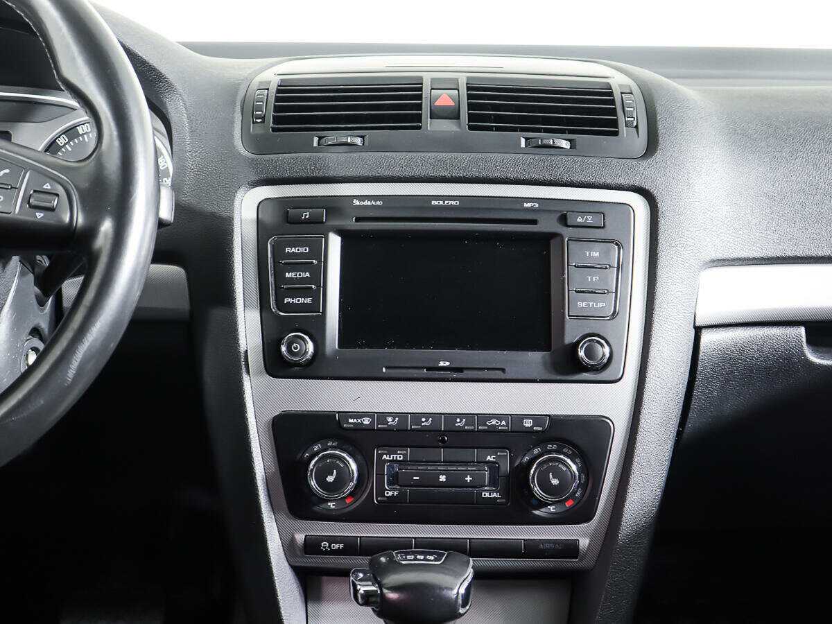 Skoda Octavia DSG7, 2011 Фото №14