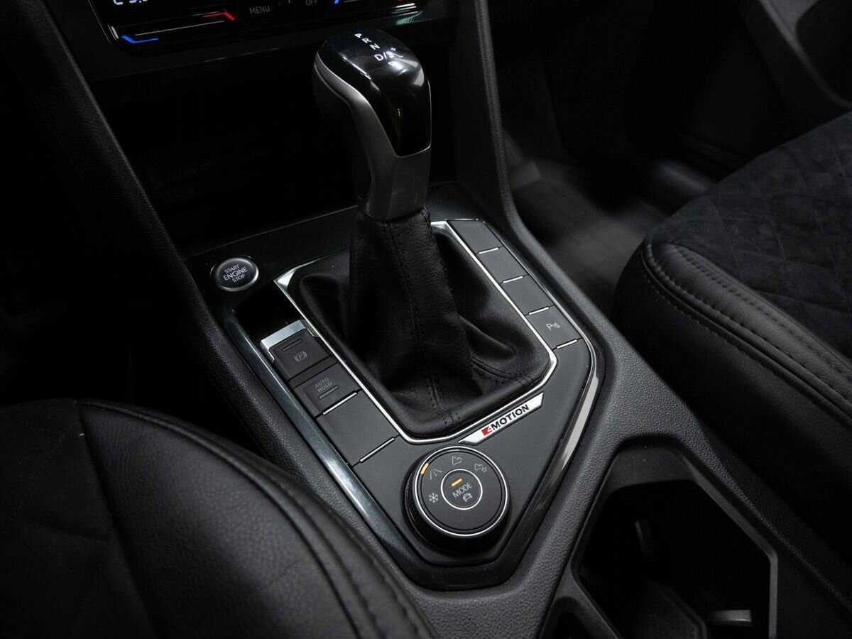 Volkswagen Tiguan, 2021 Фото №22