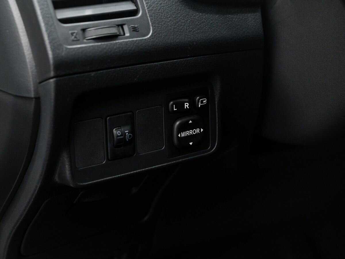 Toyota Corolla, 2011 Фото №17