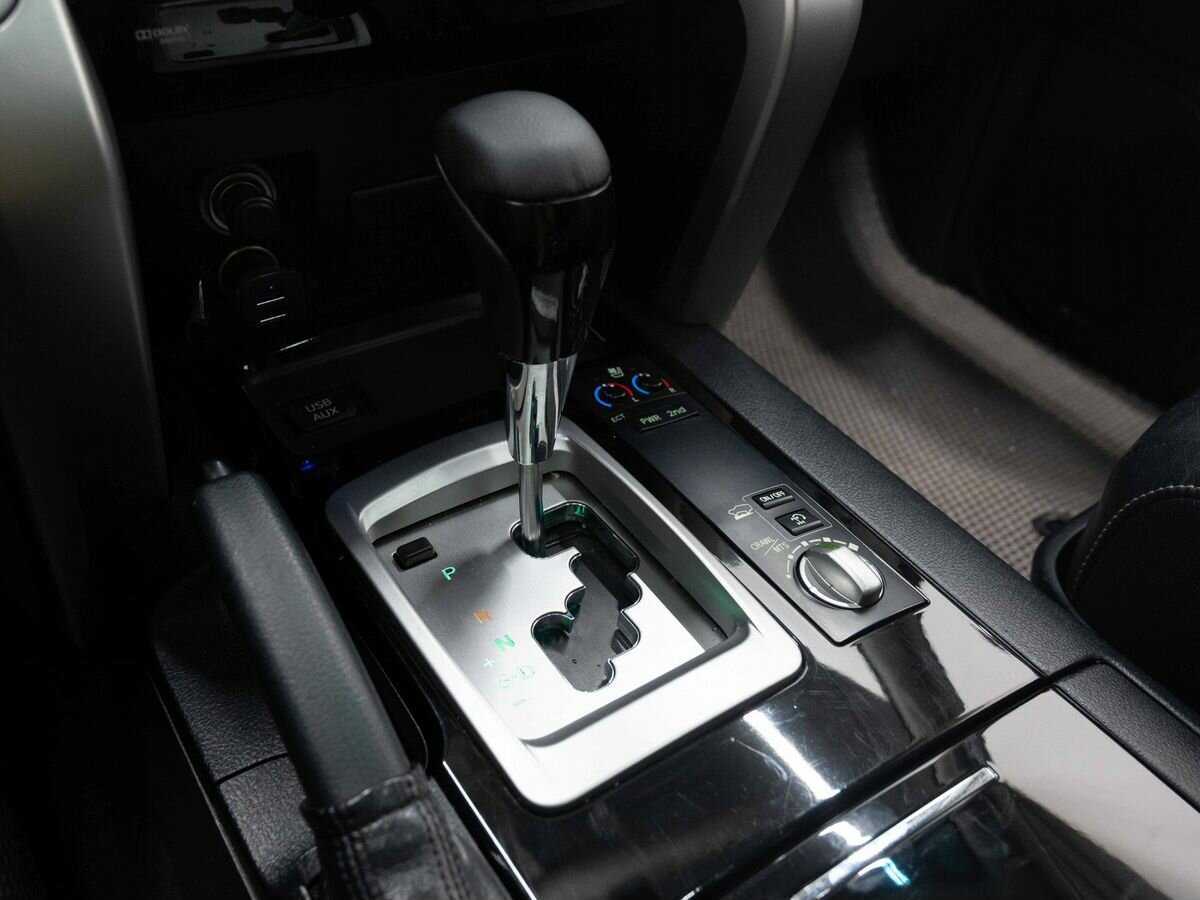 Toyota Land Cruiser, 2013 Фото №30