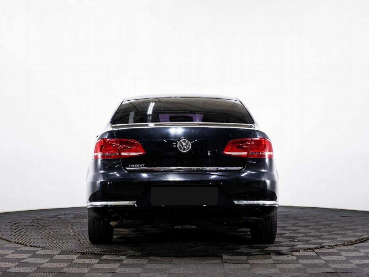 Volkswagen Passat, 2011 - 117 000 км. | Фото №5
