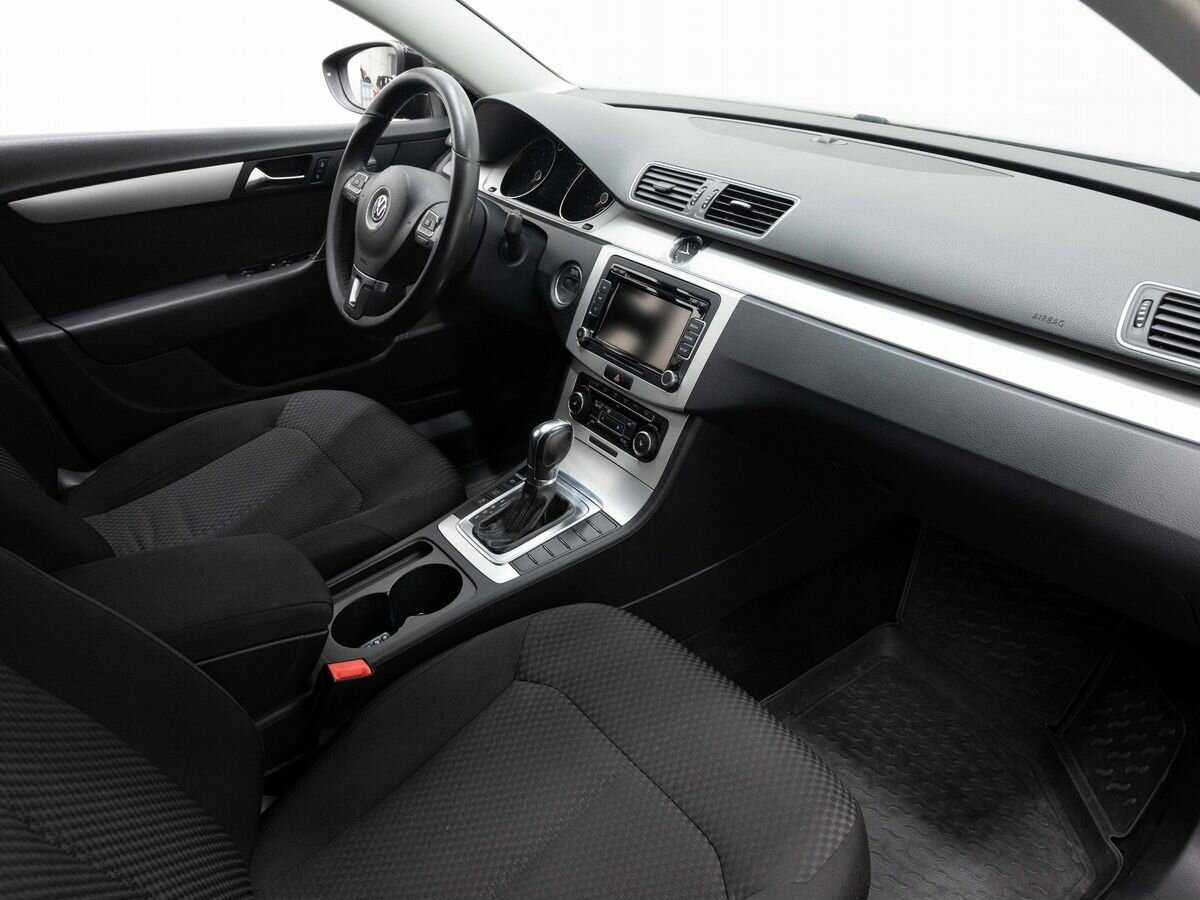 Volkswagen Passat, 2011 Фото №13