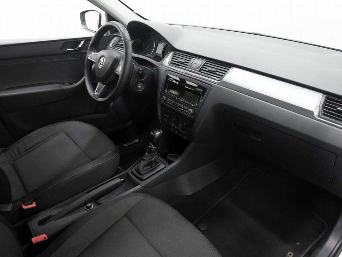 Skoda Rapid, 2015 Фото №11
