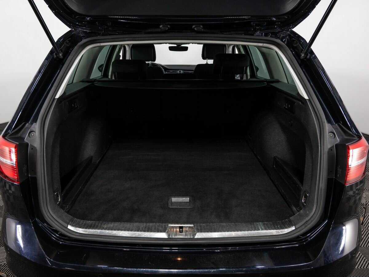 Volkswagen Passat, 2018 Фото №22
