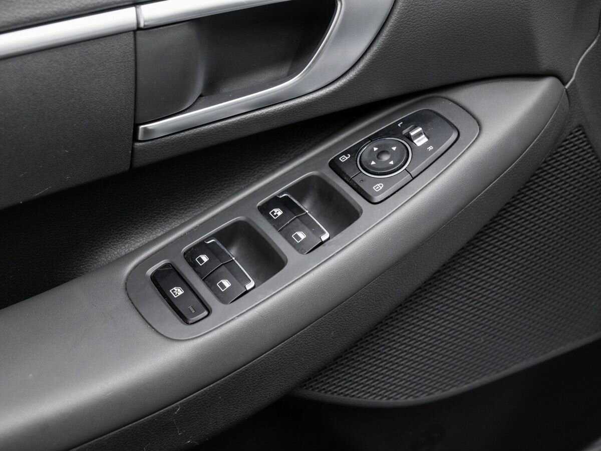 Hyundai Sonata, 2019 Фото №17