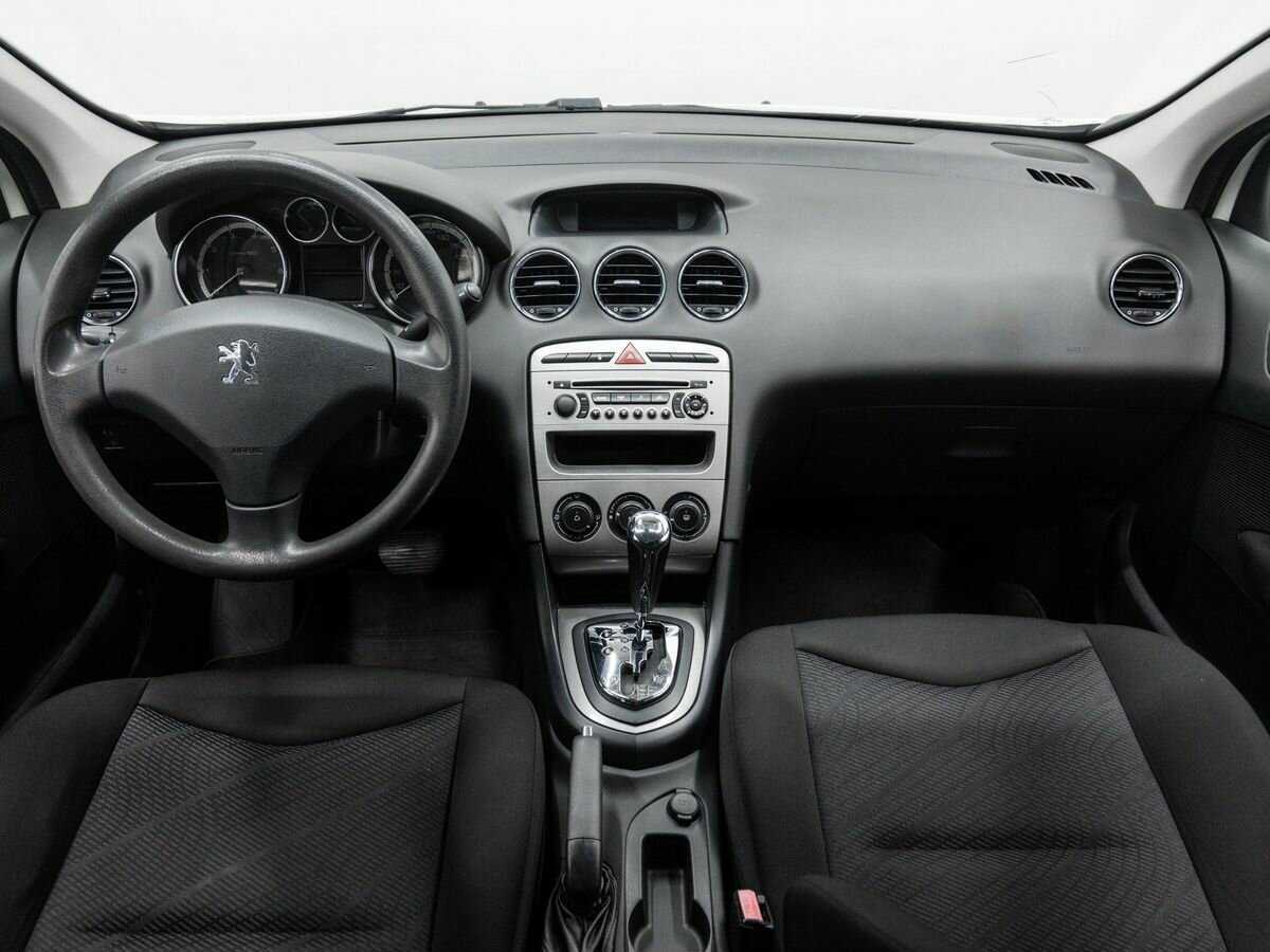 Peugeot 308, 2010 Фото №10