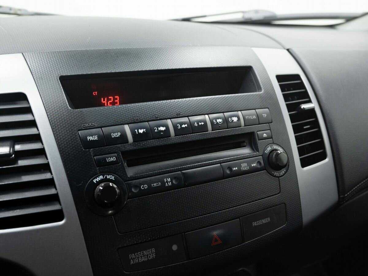 Mitsubishi Outlander, 2011 Фото №16