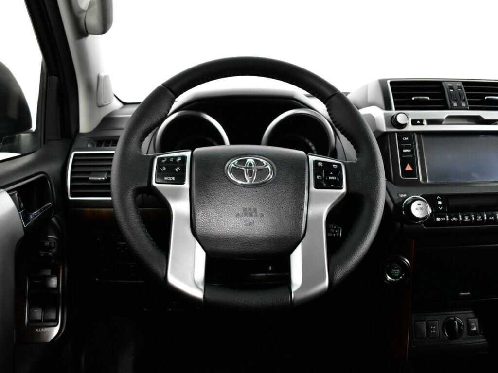 Toyota Land Cruiser Prado, 2017 Фото №14