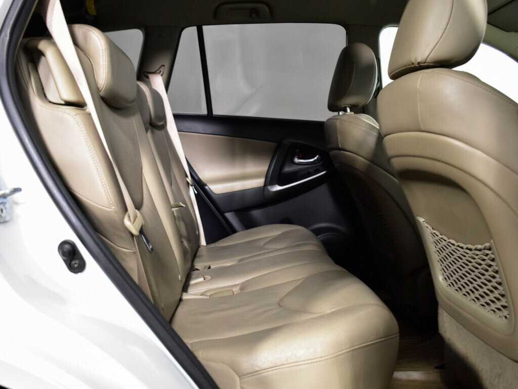 Toyota RAV4, 2010 Фото №10