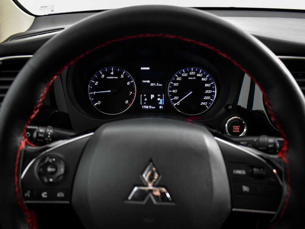 Mitsubishi Outlander, 2017 Фото №18