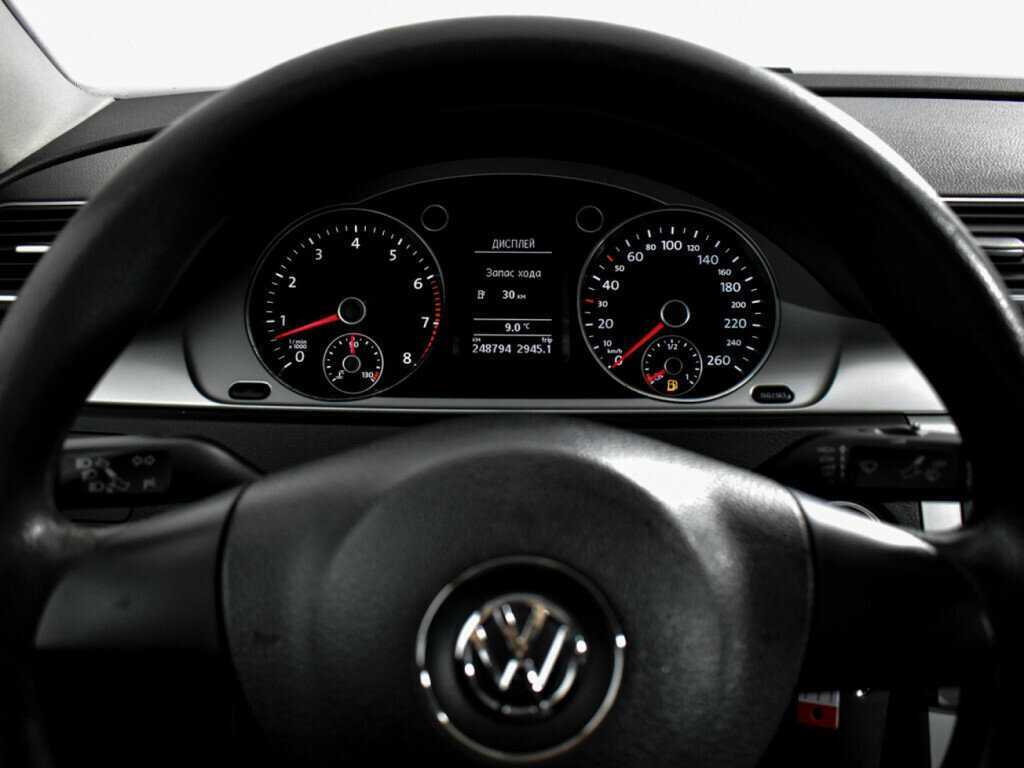 Volkswagen Passat, 2011 Фото №13