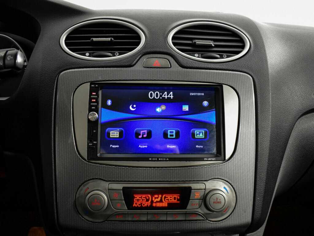 Ford Focus, 2010 Фото №14