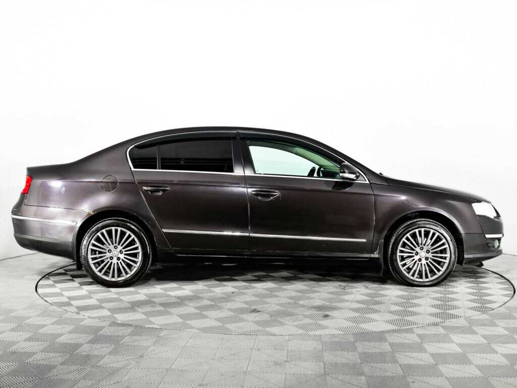 Volkswagen Passat, 2010 - 228 000 км. | Фото №4