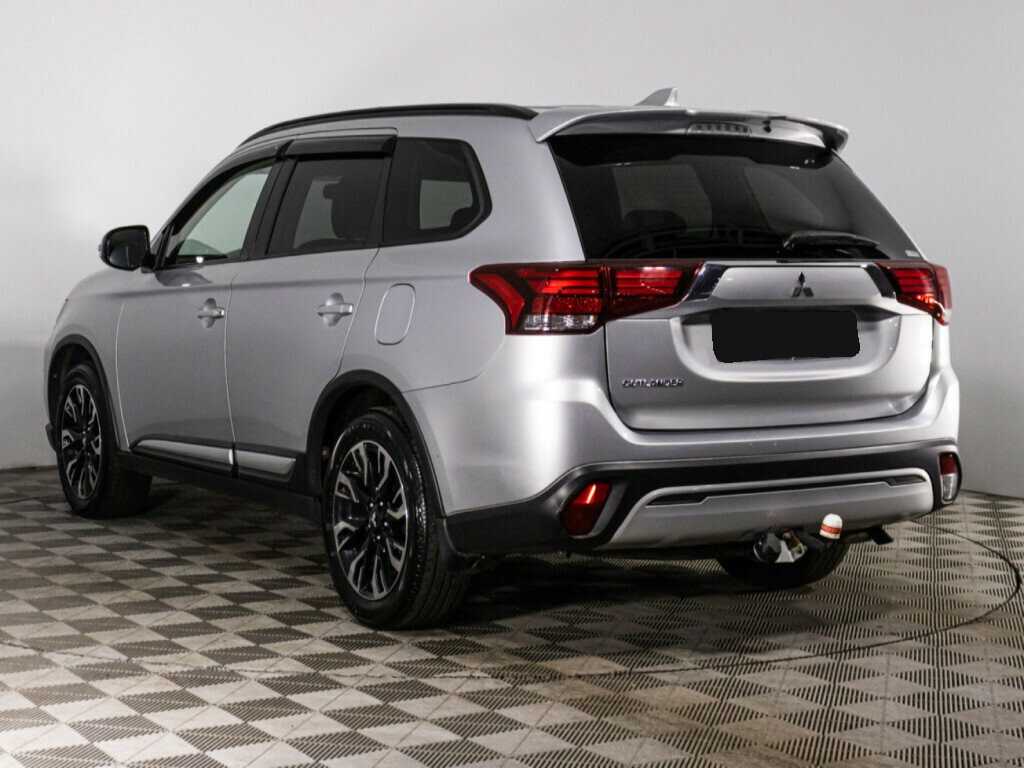 Mitsubishi Outlander, 2021 Фото №7