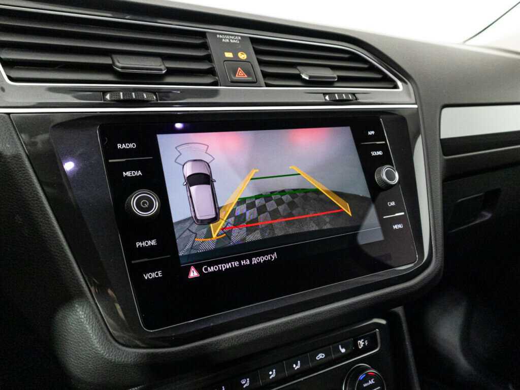 Volkswagen Tiguan, 2018 Фото №17