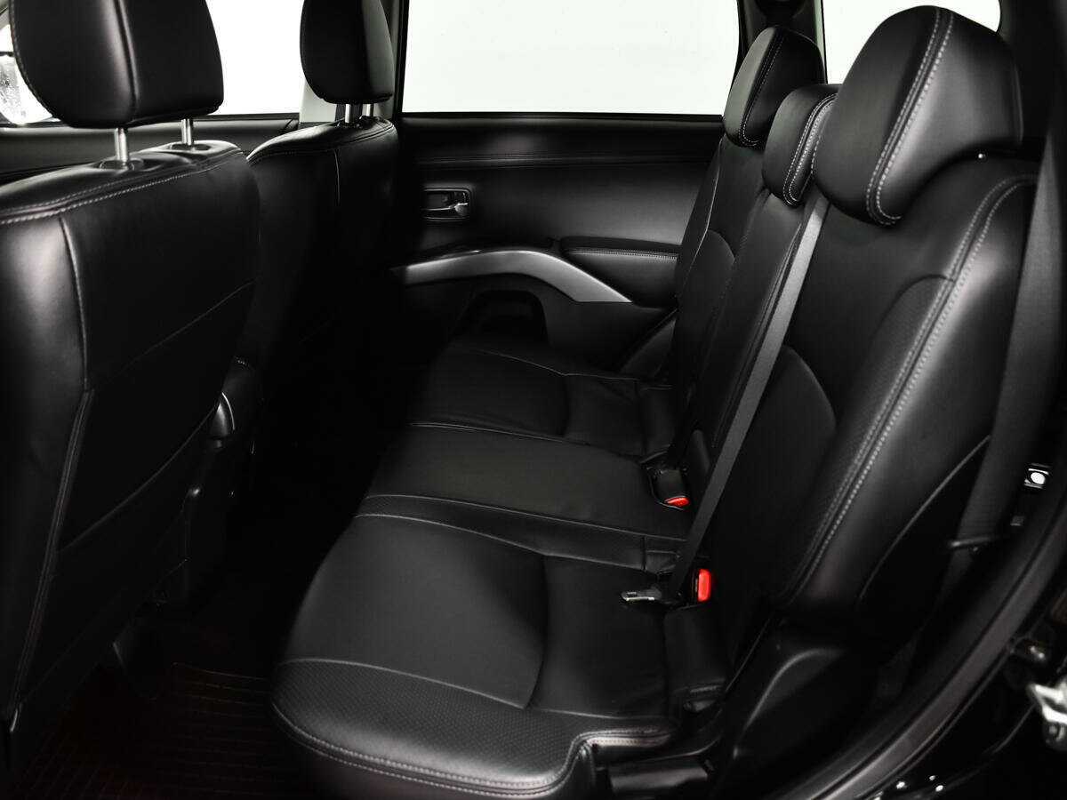 Mitsubishi Outlander, 2011 - 143 527 км. | Фото №5