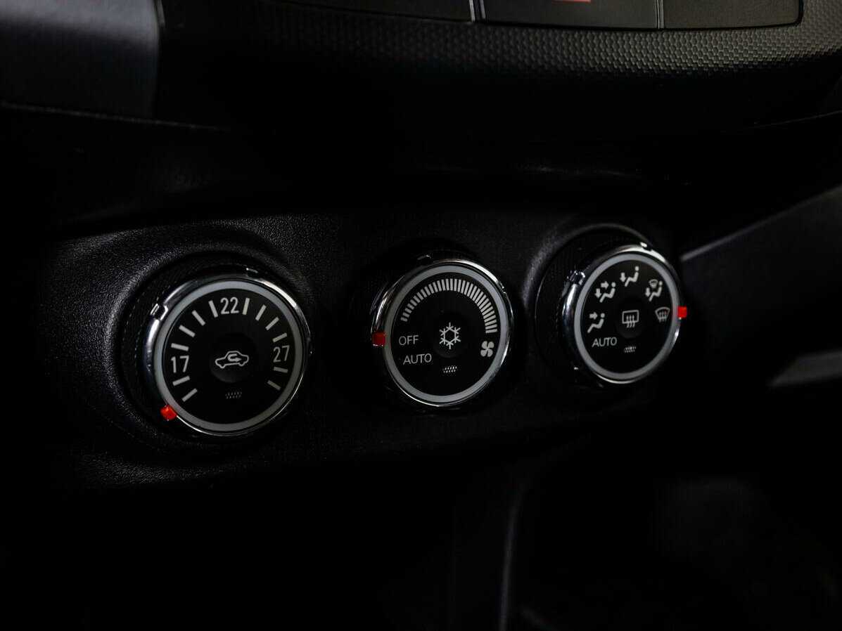 Mitsubishi Outlander, 2010 Фото №12