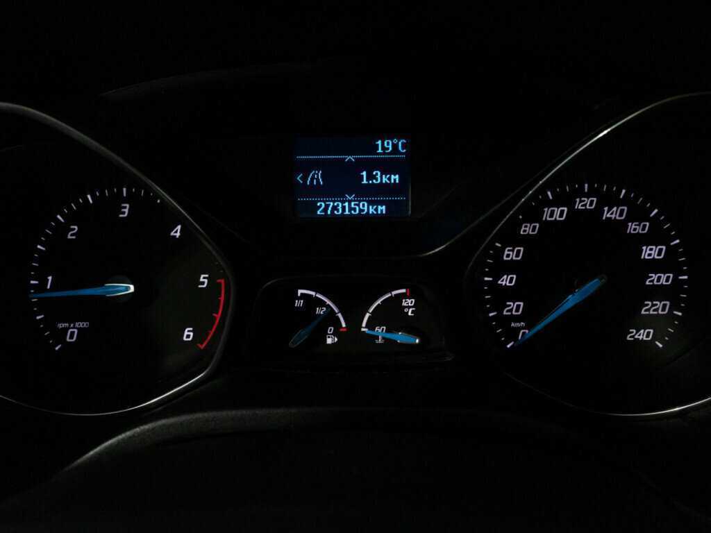 Ford Focus, 2011 Фото №12