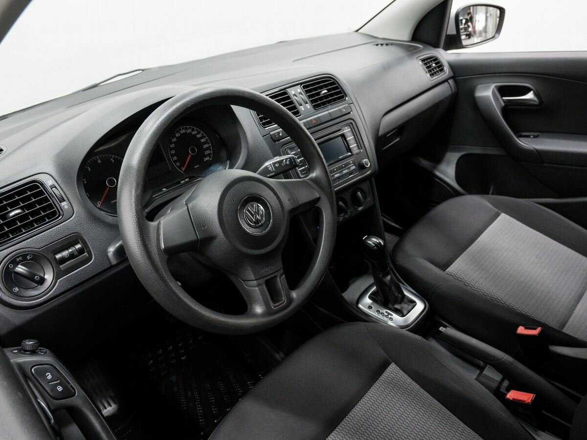 Volkswagen Polo, 2011 Фото №12