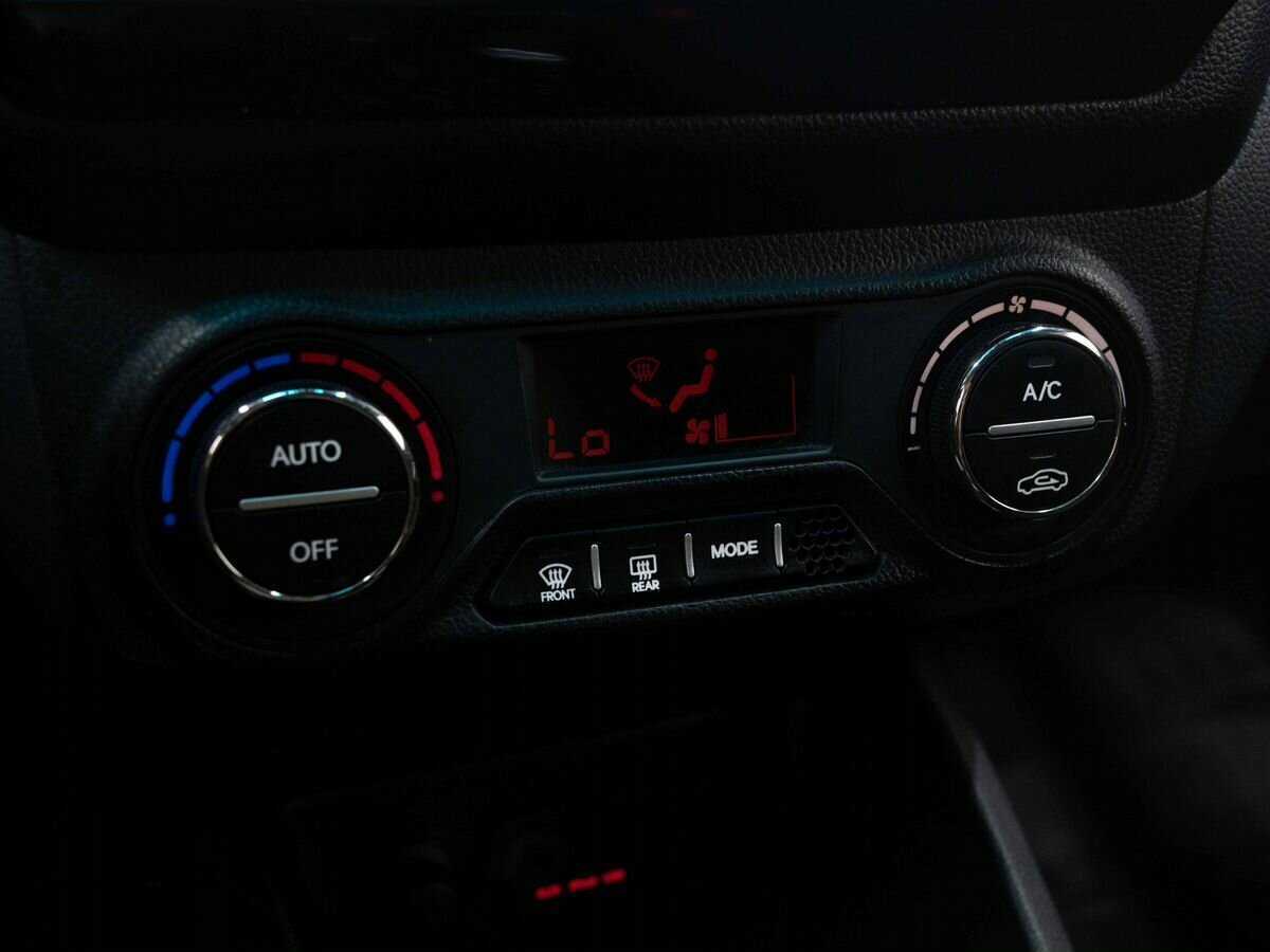 Kia Rio 5-speed, 2012 Фото №20