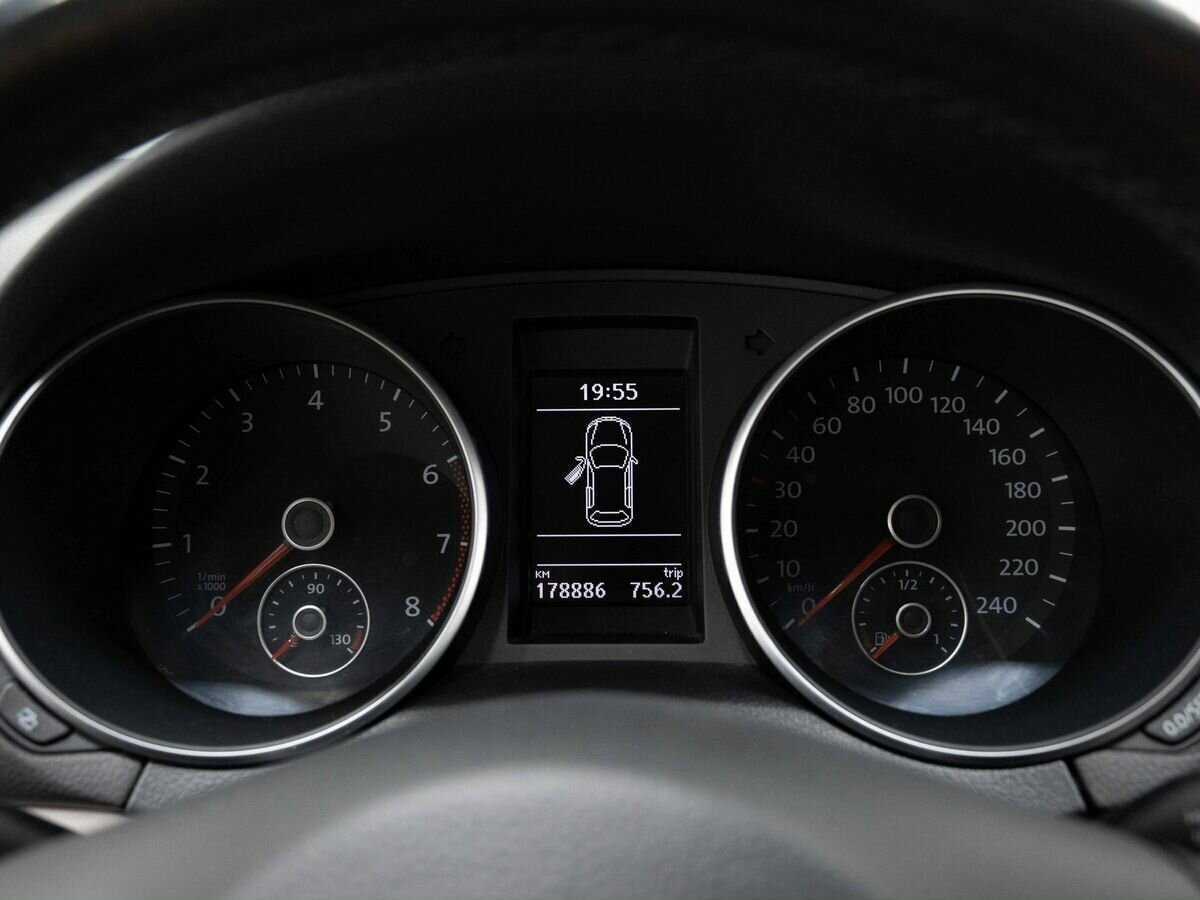 Volkswagen Golf, 2011 Фото №15